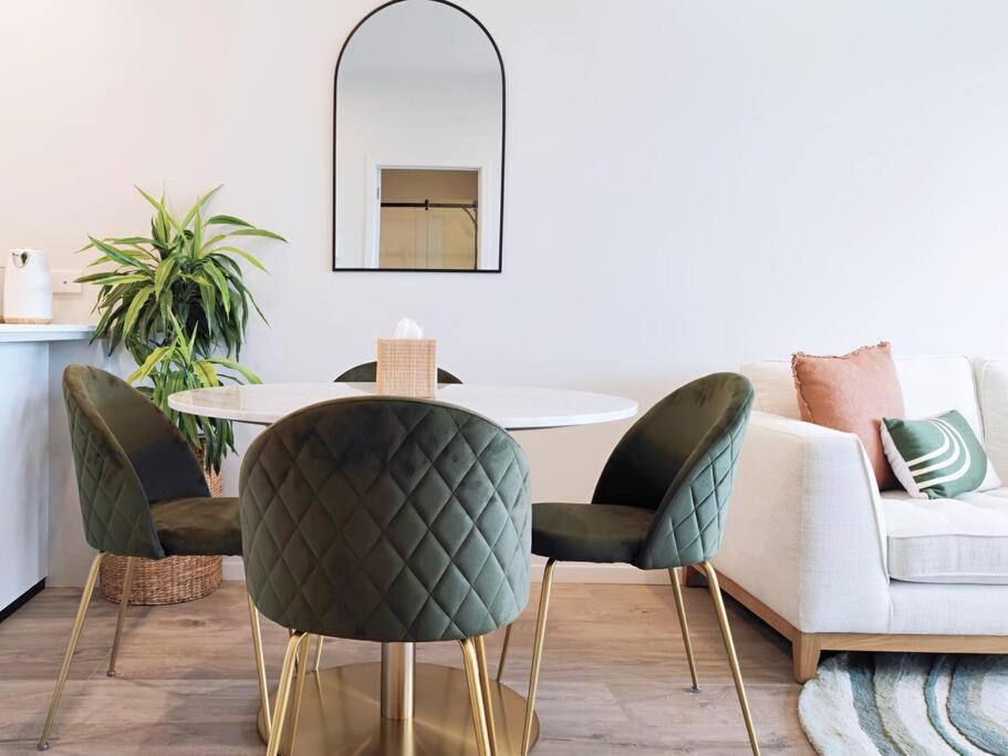Brand New Stylish 2Br Apartment- Free Parking Auckland Esterno foto