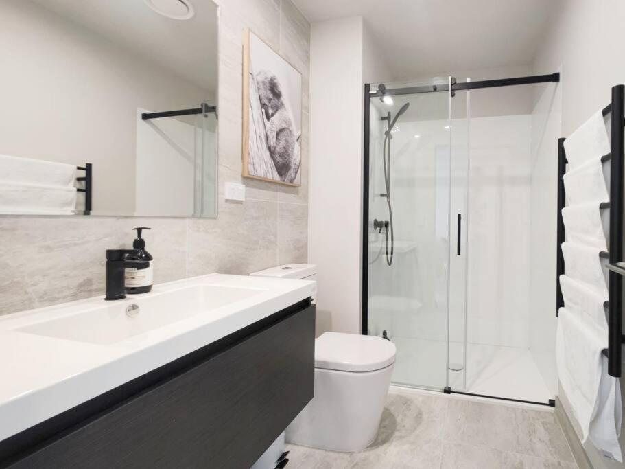Brand New Stylish 2Br Apartment- Free Parking Auckland Esterno foto